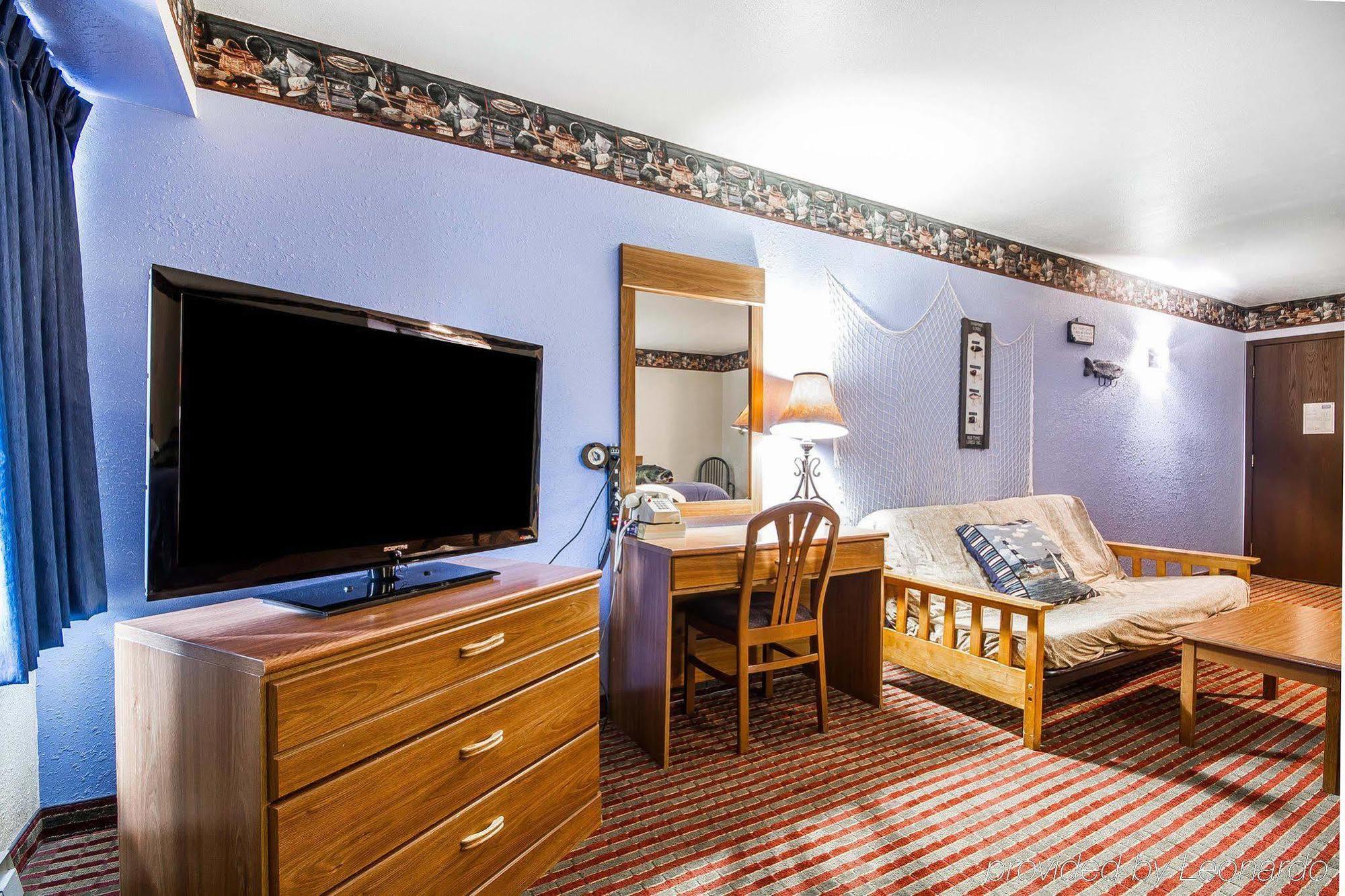 Hotel Rodeway & East Madison
