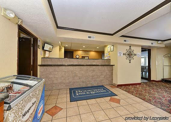 Rodeway & East Hotel Madison